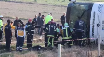 Denizli'de Yolcu Otobüsü Devrildi: 2 Ölü, 35 Yaralı- Yeniden