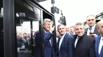 Görevi Devreden Başkan Eve Otobüsle Gitti