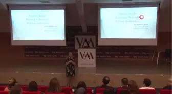 Kanseri Yenen Başhemşire Moral Verdi