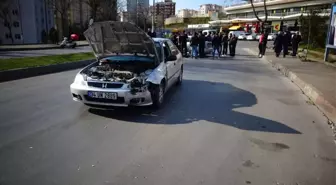 Kartal'da Orta Refüjden Atlayan Araç Karşı Şeride Girdi: 1 Yaralı