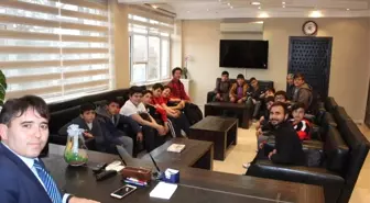 Kaymakam Kaya Minik Güreşçileri Ödüllendirdi