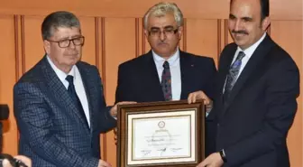 Konya'da Yeniden Başkan Seçilen Altay, Mazbatasını Aldı