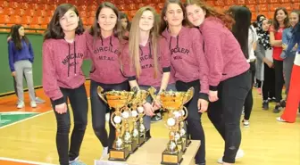 Okul Sporları Müsabakalarında Başarılı Olanlara Ödül