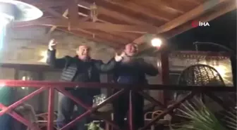 Ünlü Turizmcilerin 'Küfürlü' Seçim Kutlaması Kuşadası'nı Karıştırdı