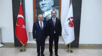 Vali Çakacak, PTT Genel Müdürü Bozgeyik'i Kabul Etti