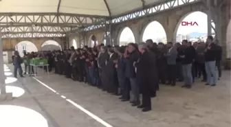 Adıyaman Seçim Günü Beyin Kanaması Geçiren Muhtar Adayı Hayatını Kaybetti