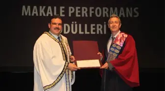 Anadolu Üniversitesi 'Makale Performans Ödülleri' Sahiplerini Buldu