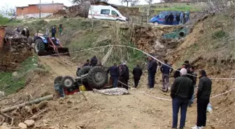 Devrilen Traktörün Altında Kalan Sürücü Öldü
