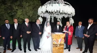 Başkan Altınok İlk Nikah Merasiminde Aile Birlikteliği Mesajı Verdi