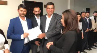 Cizre'de Hdp'li Mehmet Zırığ, Mazbatasını Aldı