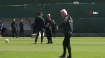 Mustafa Denizli, Gündemdeki Yabancı Oyuncu Kuralına Ateş Püskürdü! -1-