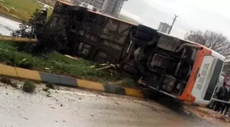 Gaziantep'te Belediye Otobüsü Devrildi: 19 Yaralı