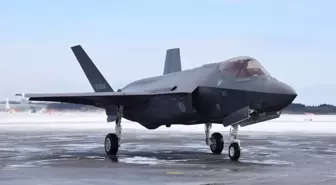 Japonya'da Radardan Kaybolan F35 Savaş Uçağının Enkazı Bulundu