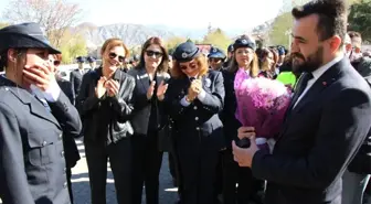 Polis Haftası Etkinliklerinde Sürpriz Evlenme Teklifi