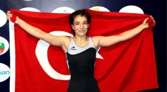 Evin Demirhan Avrupa Üçüncüsü!