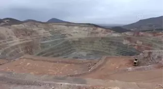 Uşak Valisi Funda Kocabıyık, Kışladağ Altın Madeni'ni Gezdi