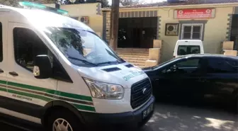 Devrilen Tırın Şoförü Hayatını Kaybetti