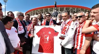 Antalyaspor'un Simgesi Akrep Heykeli Törenle Açıldı