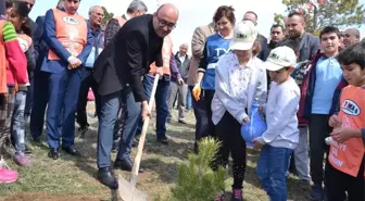 Bünyan'da Bin Adet Fidan Toprakla Buluşturuldu