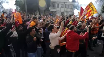 Galatasaray, Kadıköy'e Hareket Etti