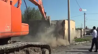 Harran Kümbet Evlerinin Çevresindeki Beton Yapılar Yıkıldı