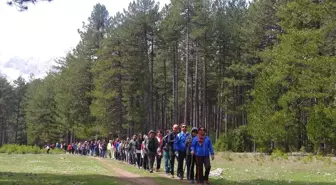 Doğa ve Fotoğraf Severler Leylekler Vadisi'nde Buluştu