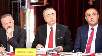 Galatasaraylı Yöneticiler, MHK Başkanı Sabri Çelik ile Görüştü