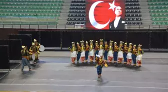 Halk Oyunlarının Yıldızları Denizli'de Belirlendi