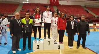 Taekwondo'da Büşra Öztürk Türkiye İkincisi