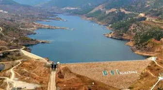 Alaköprü Barajı'nın Kapakları Açıldı