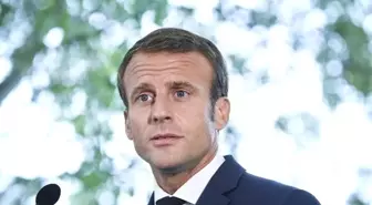 Macron: 'Notre Dame Katedrali 5 Yılda Yeniden İnşa Edilecek'