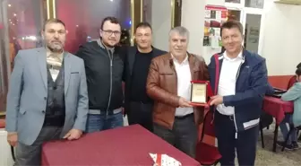 Yeni Muhtardan Eski Muhtara Plaket