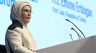 Emine Erdoğan'a İlham Verici Çalışmalarından Dolayı Fark Yaratan Ödülü Verildi