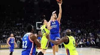 THY Euroleague: Anadolu Efes: 75 - Barcelona Lassa: 68