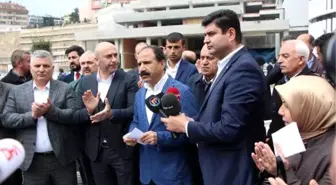 Hizmet-İş Sendikalılar, Bolu Belediye Başkanı Özcan'ı Protesto Etti