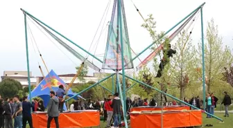 Rektör Bağ'ın Bungee Jumpingin Heyecanı