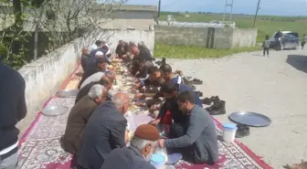 Bağarası Köy Halkı Şükür Duasına Çıktı