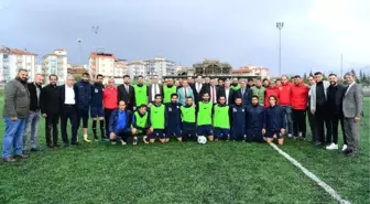 Başkan Gevrek'ten Yeşilyurt Belediyespor'a Ziyaret