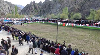 Yusufeli Geleneksel Derekapı Boğa Güreşleri Festivali