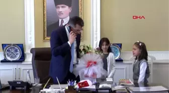 Erzurum Temsili Valiyi, Gazeteci Babası Takip Etti