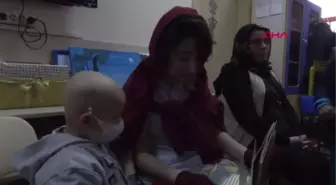 İzmir Kitvak'tan Hastanede 23 Nisan Kutlaması