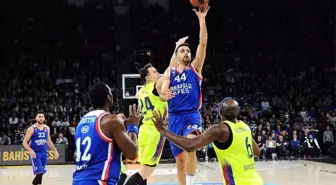 Anadolu Efes, Barcelona'ya Konuk Oluyor