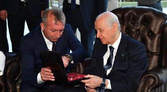 Bahçeli'ye Çok Özel Tespih