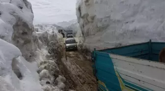 Yola Düşen Çığ 22 Gün Sonra Temizlendi