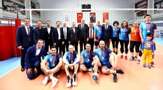 Ankara'da Öğretmenler Arası Voleybol Turnuvası