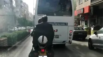 Kaskı Başına Değil Motosiklete Taktı