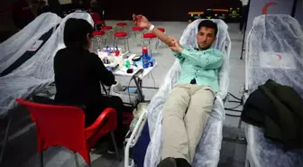 Liselilerden Örnek Davranış