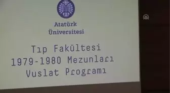 Yıllar Sonra Yaptıkları 'Hipokrat Yemini' Doktorları Ağlattı