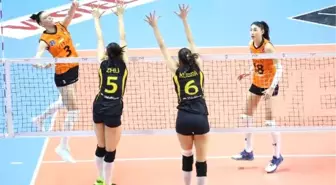 Eczacıbaşı Vitra - Vakıfbank: 1-3