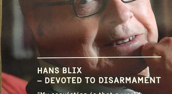 Eski İsveç Dışişleri Bakanı Blix Madalyalarını Satıyor